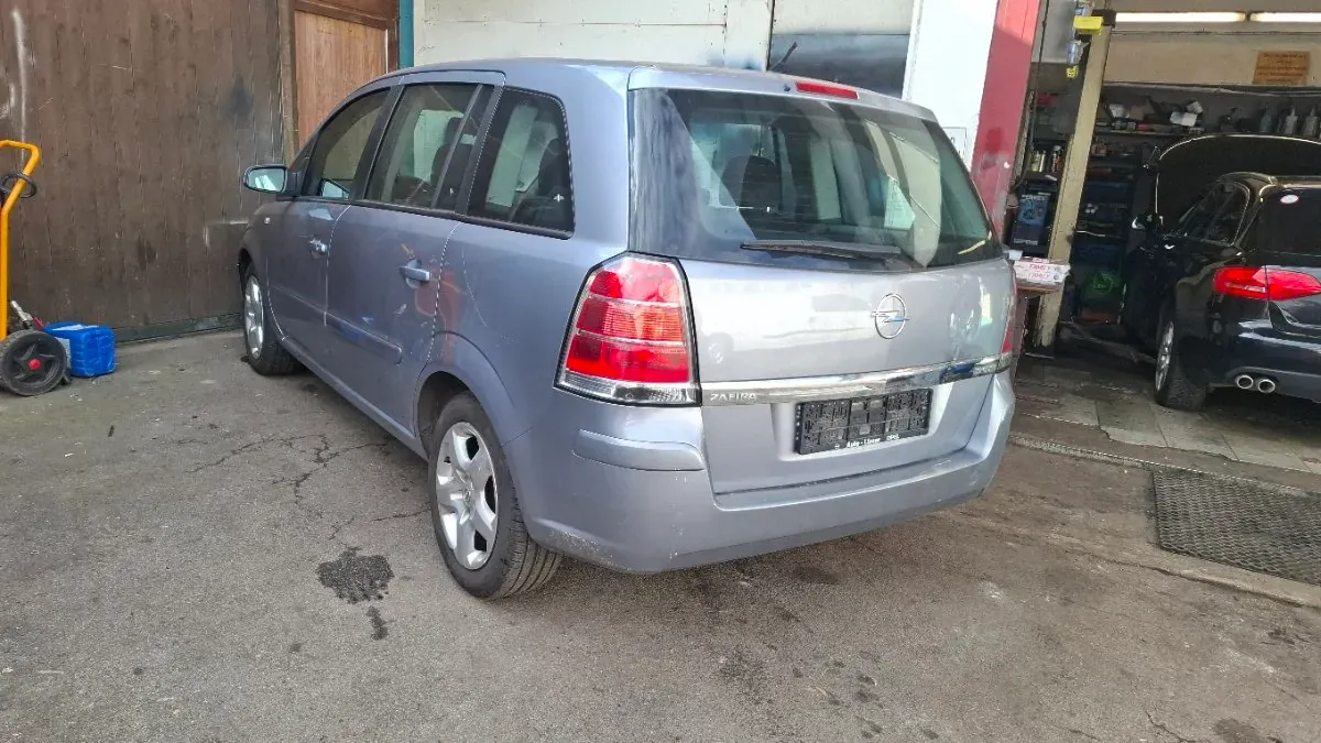Opel Zafira 2008 photo 3