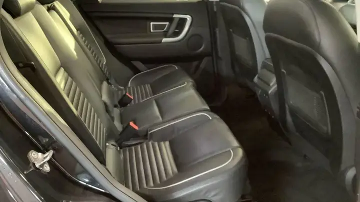 Land Rover Discovery Sport 2017 photo 3