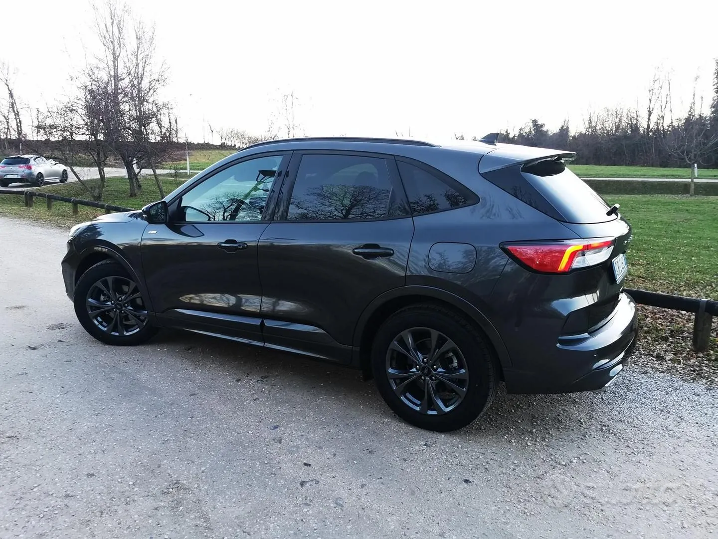 Ford Kuga 2023 photo 2