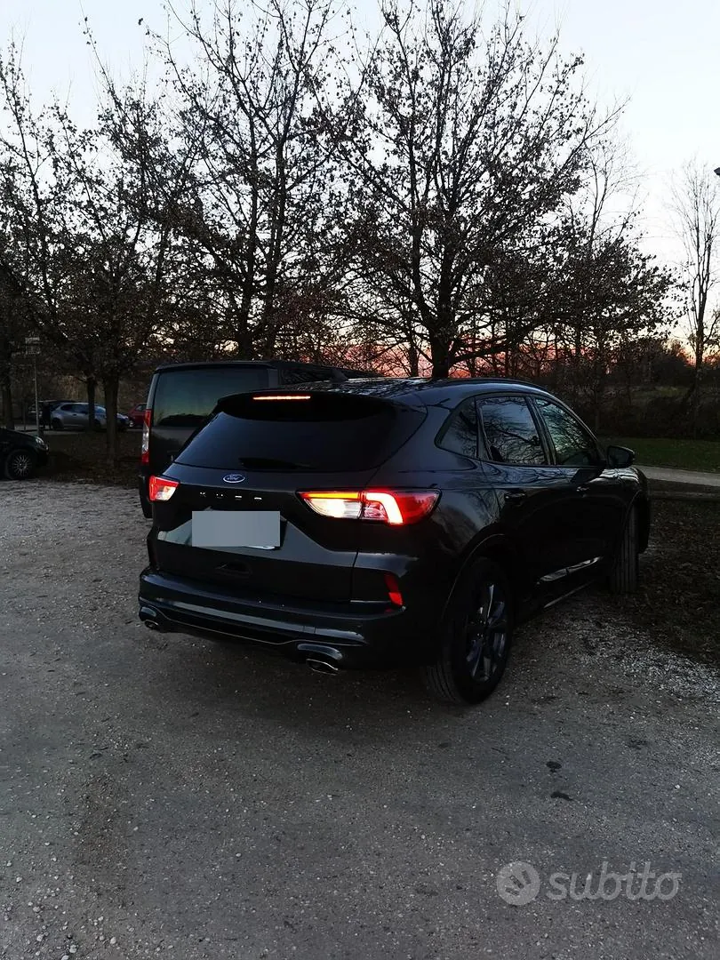 Ford Kuga 2023 photo 4