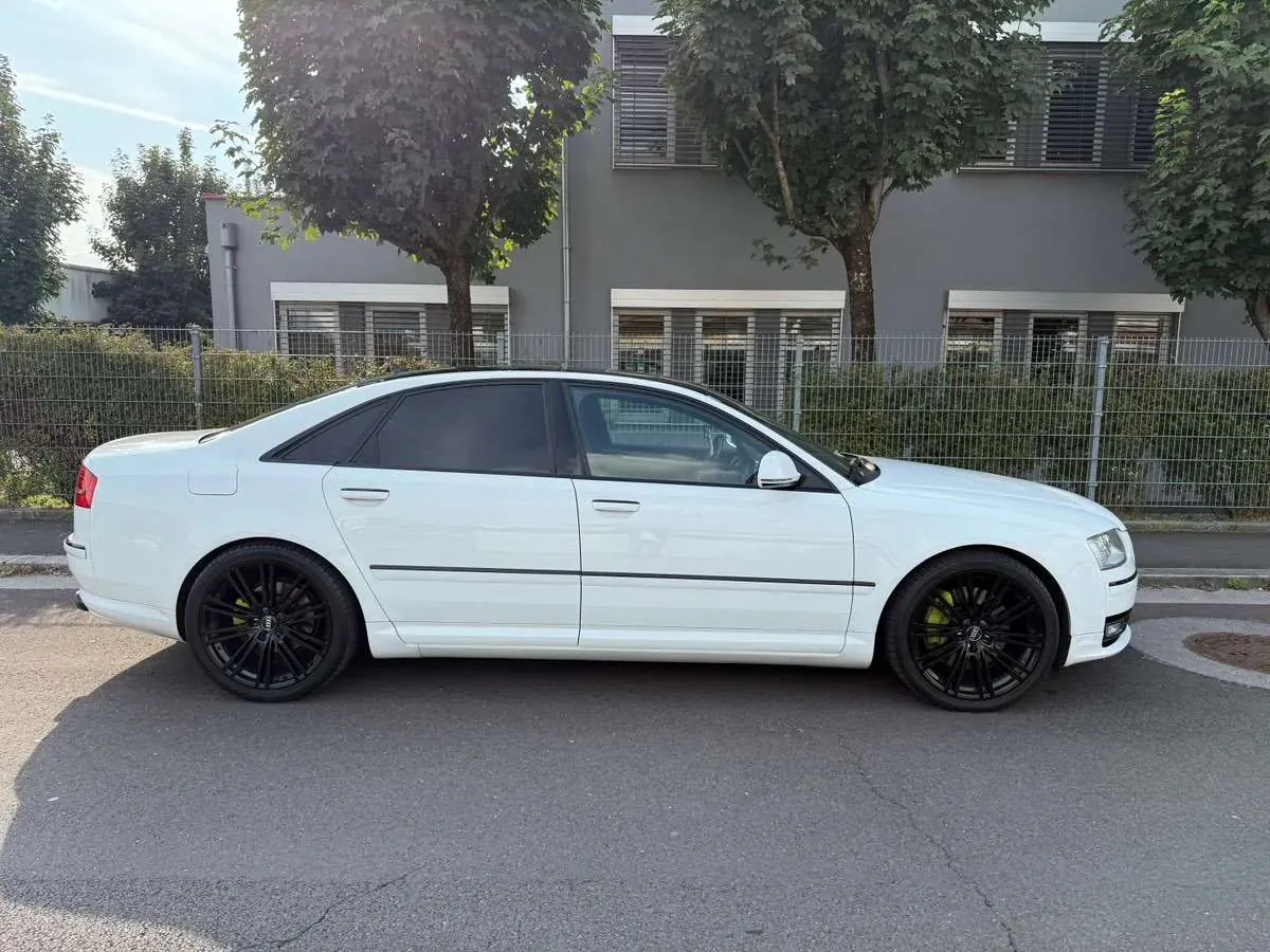 Audi A8 2008 photo 3