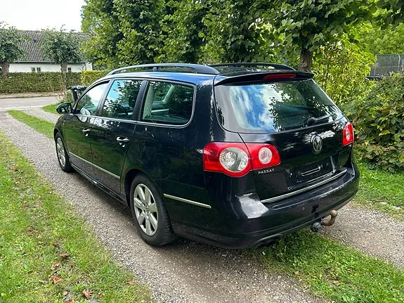 Volkswagen Passat 2009 photo 5