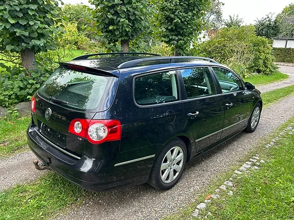 Volkswagen Passat 2009 photo 4