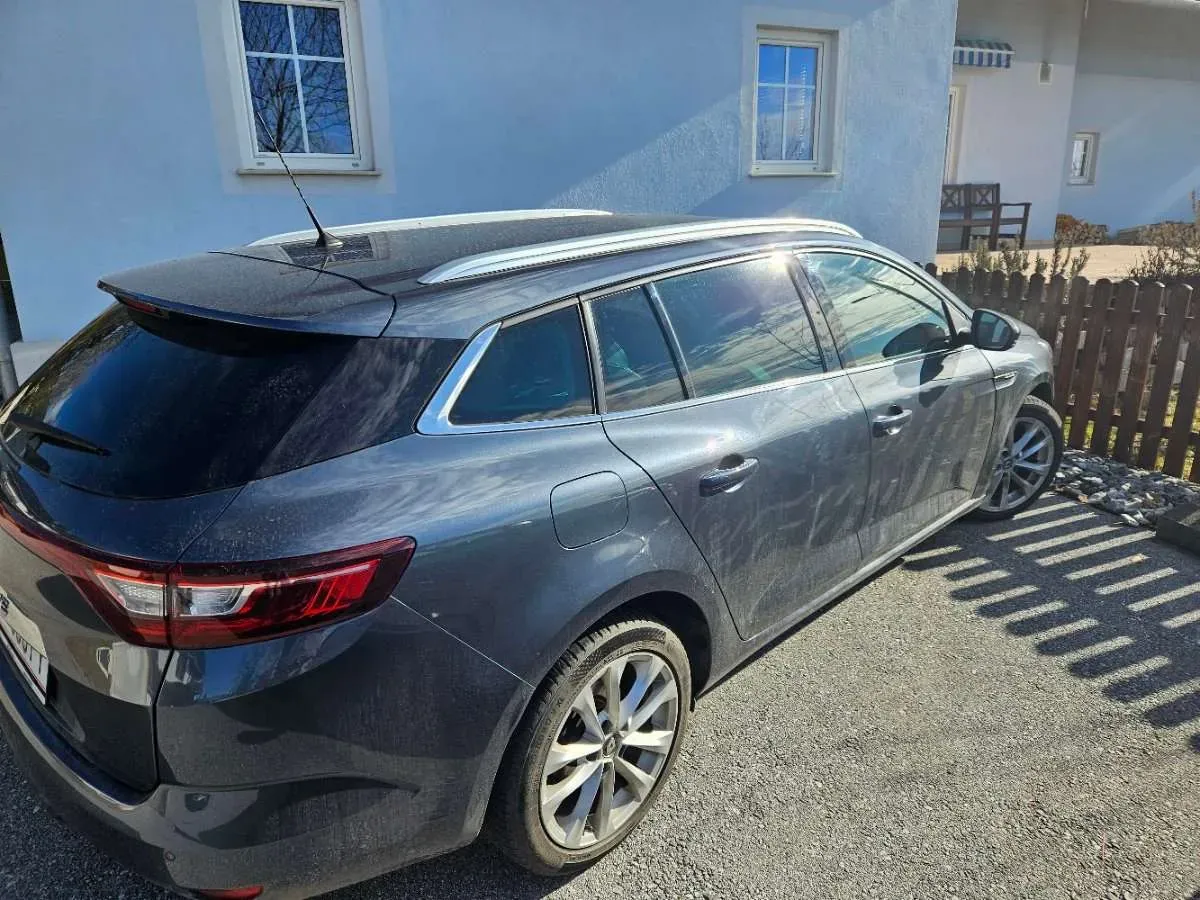 Renault Megane 2019 photo 3