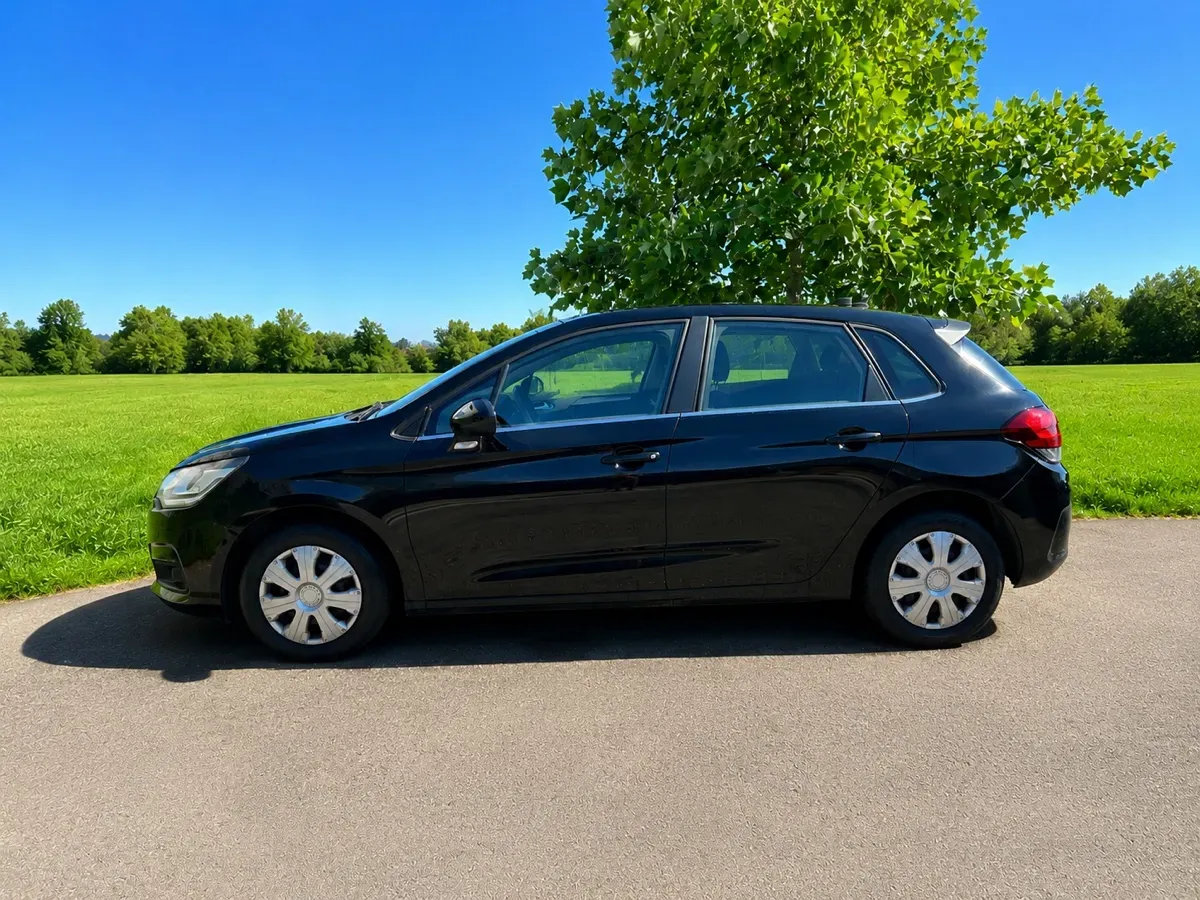 Citroen C4 2016 photo 2