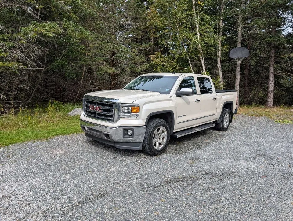 GMC Sierra 1500 2014 photo 2