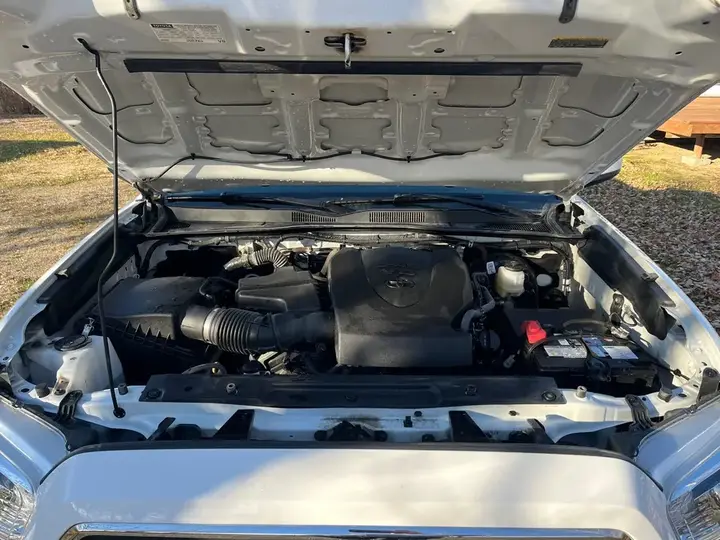 Toyota Tacoma 2023 photo 5