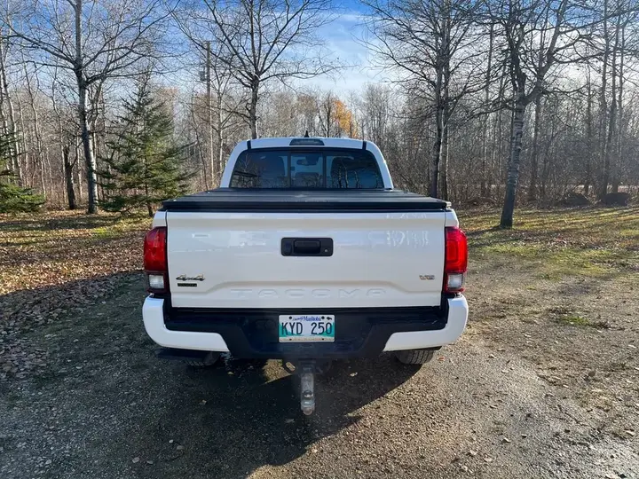Toyota Tacoma 2023 photo 4