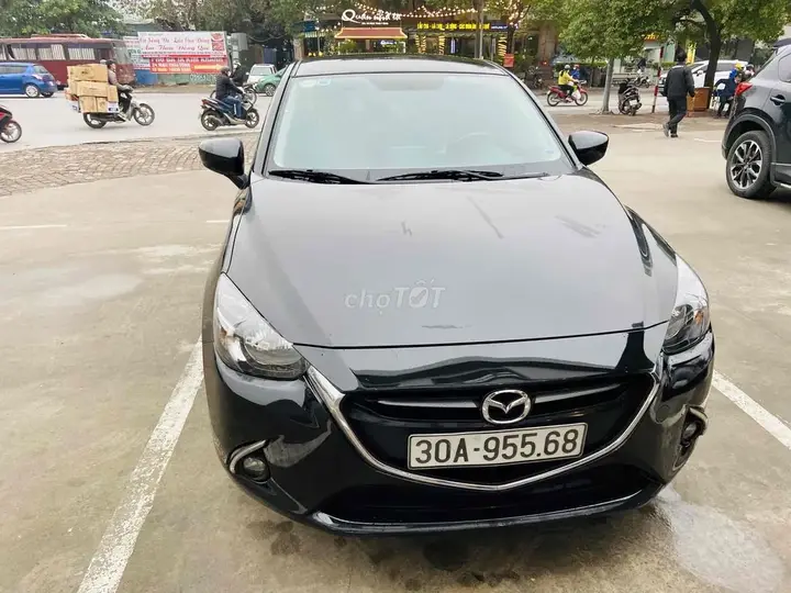 Mazda 2 2015 photo 2