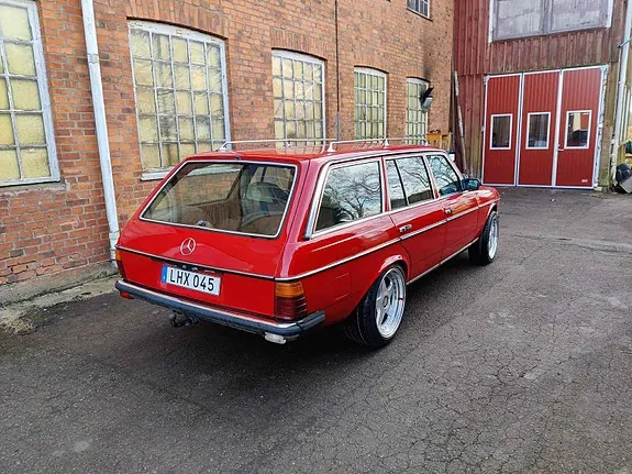 Mercedes-Benz 300 Td 1981 photo 5