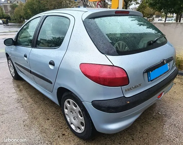 Peugeot 206 2001 photo 3