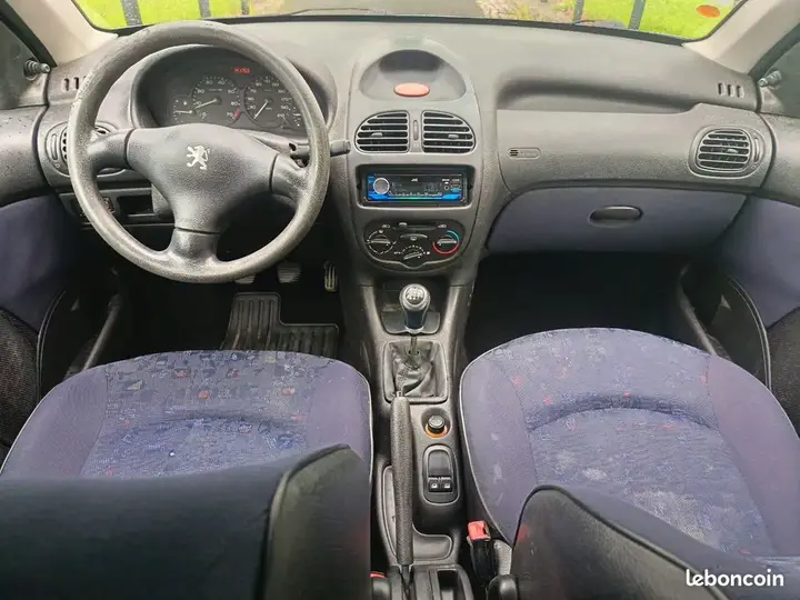 Peugeot 206 2001 photo 5