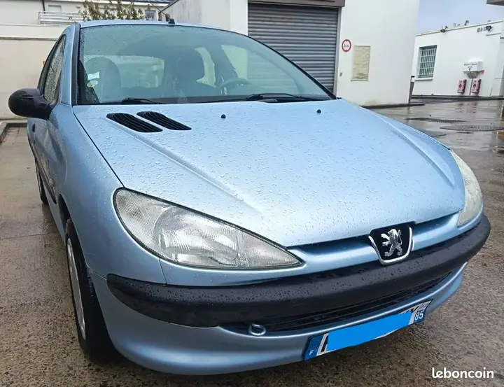 Peugeot 206 2001 photo 2