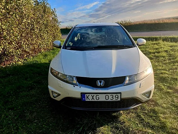 Honda Civic 2010 photo 3