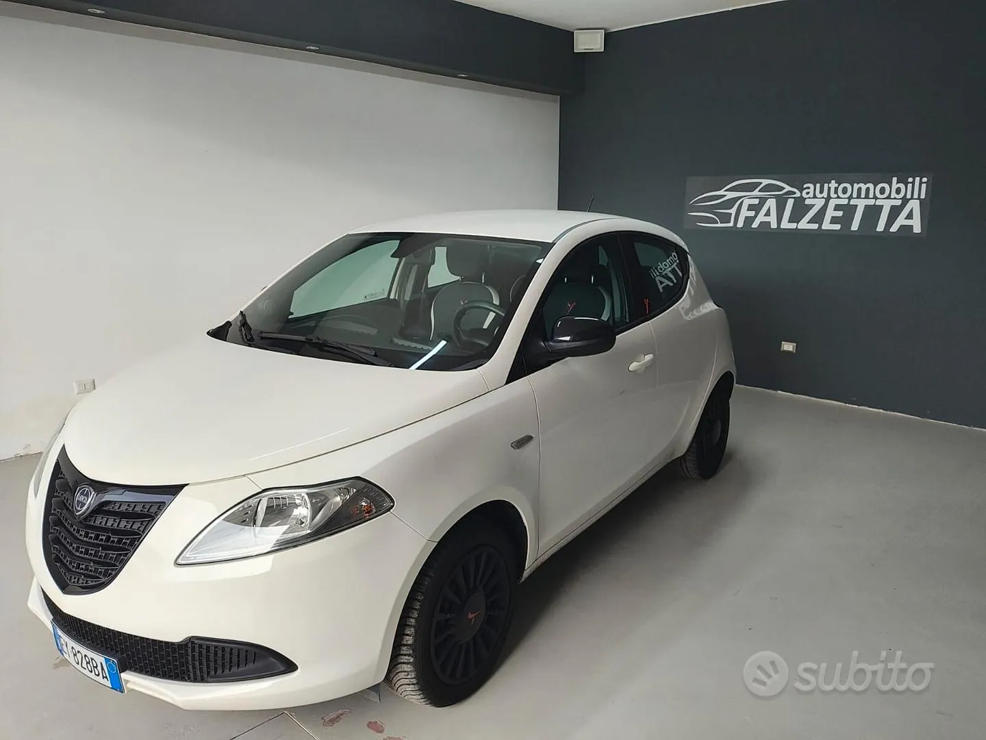 Lancia Ypsilon