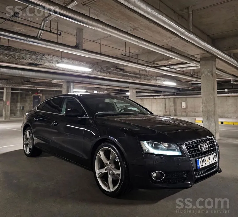 Audi A5 2010 photo 2