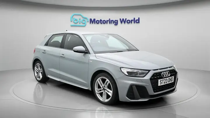 Audi A1 2023 photo 2