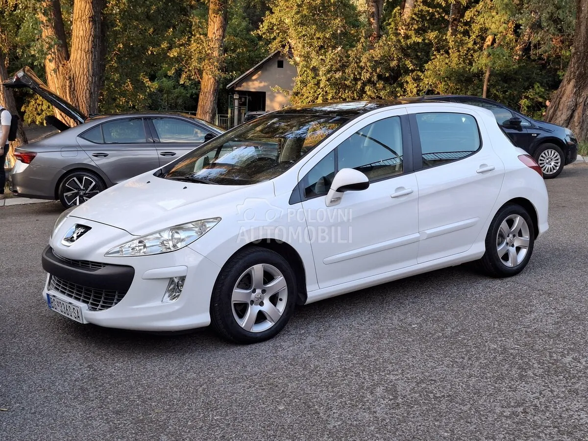 Peugeot 308 2010 photo 3