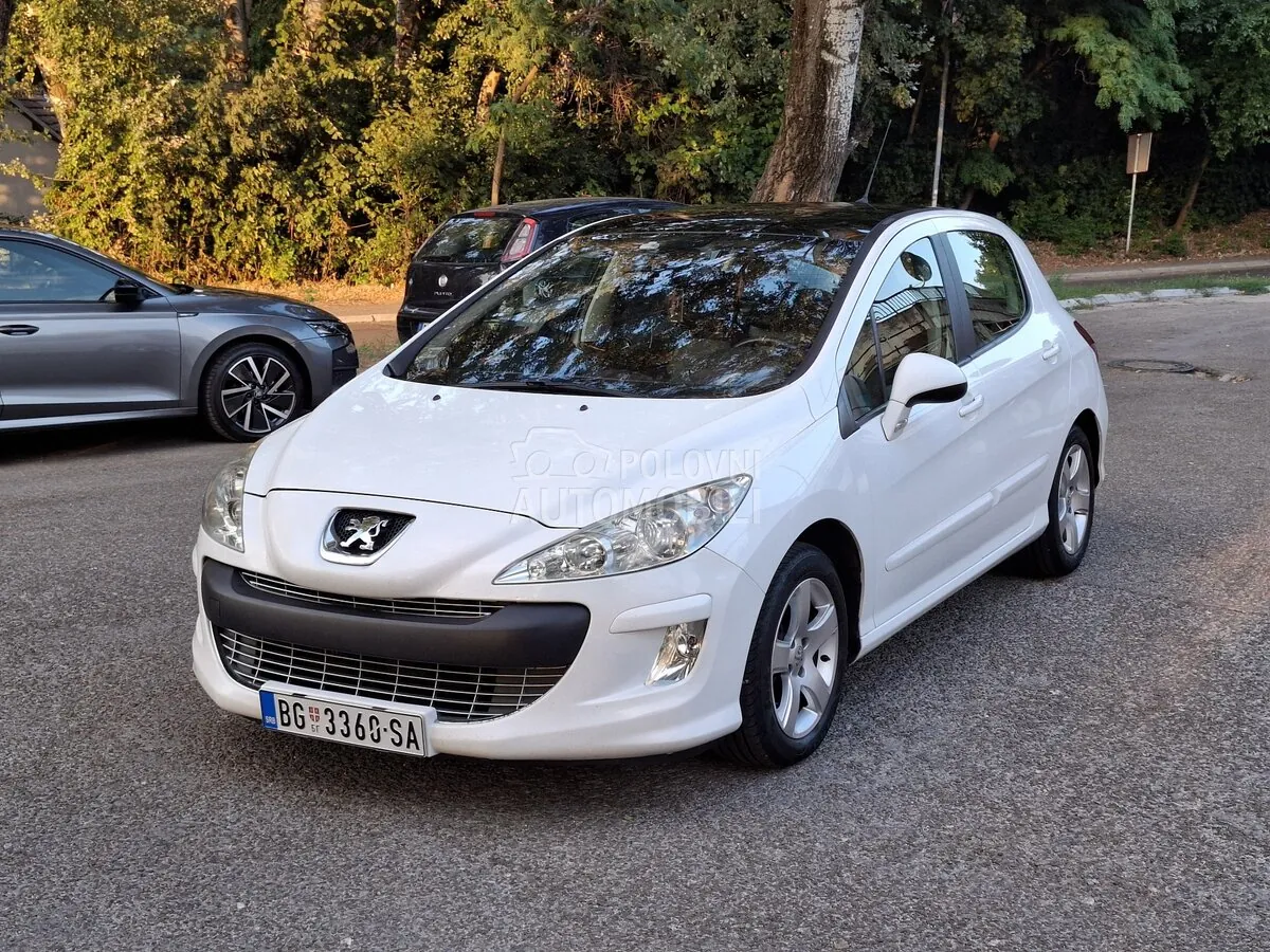 Peugeot 308 2010 photo 2