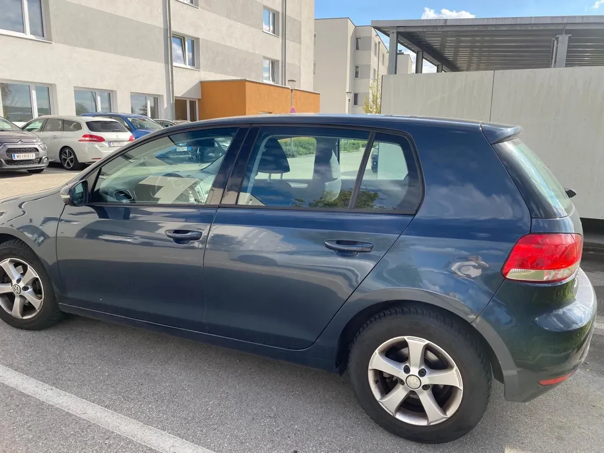Volkswagen Golf 2009 photo 2