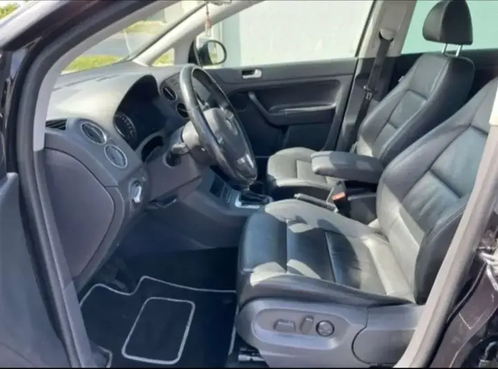 Volkswagen Golf Plus 2012 photo 2