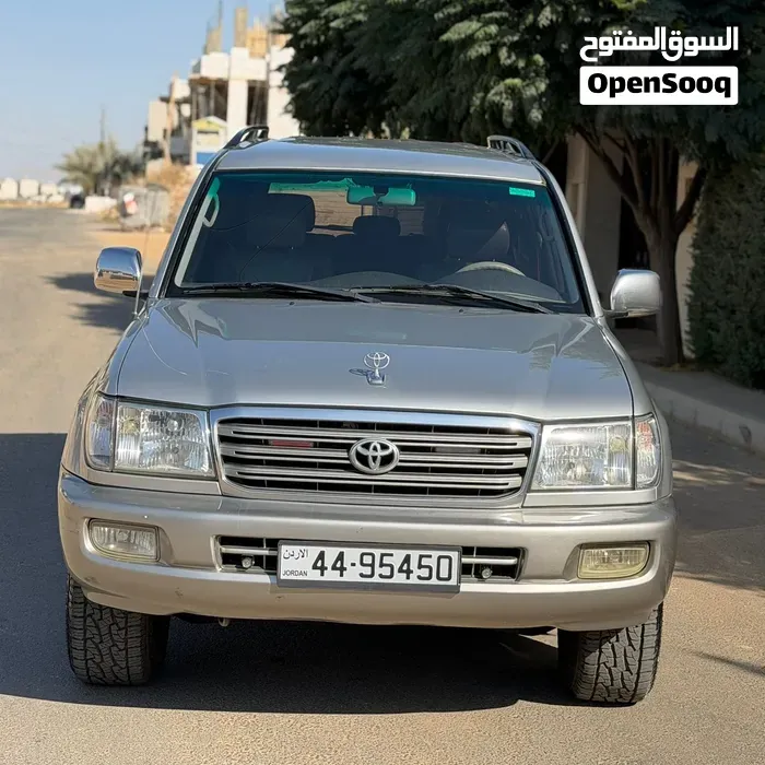 Toyota Land Cruiser 2005 photo 2