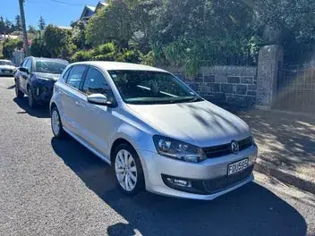 Volkswagen Polo 2010 photo 2
