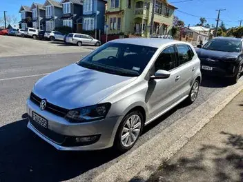 Volkswagen Polo 2010 photo 4