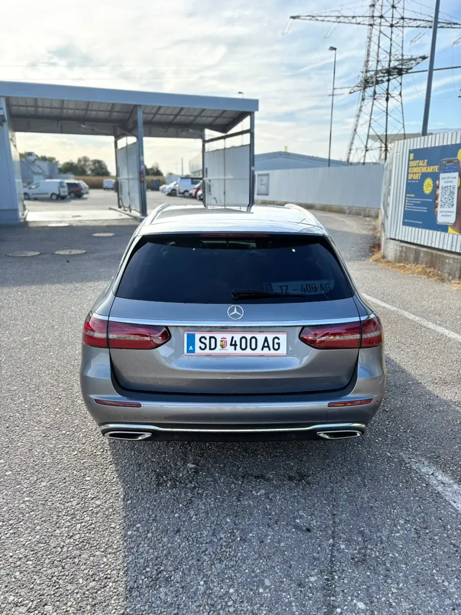 Mercedes-Benz E-Class 2017 photo 2