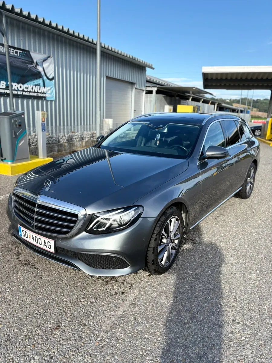 Mercedes-Benz E-Class 2017 photo 3