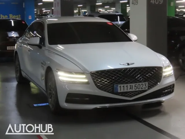 Genesis G80 2023 photo 2