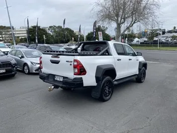 Toyota Hilux 2025 photo 3