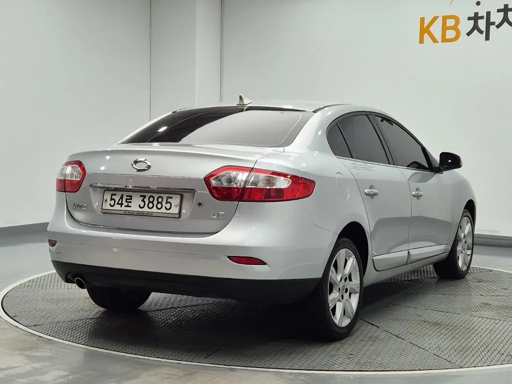 Renault Korea Sm3 2010 photo 3