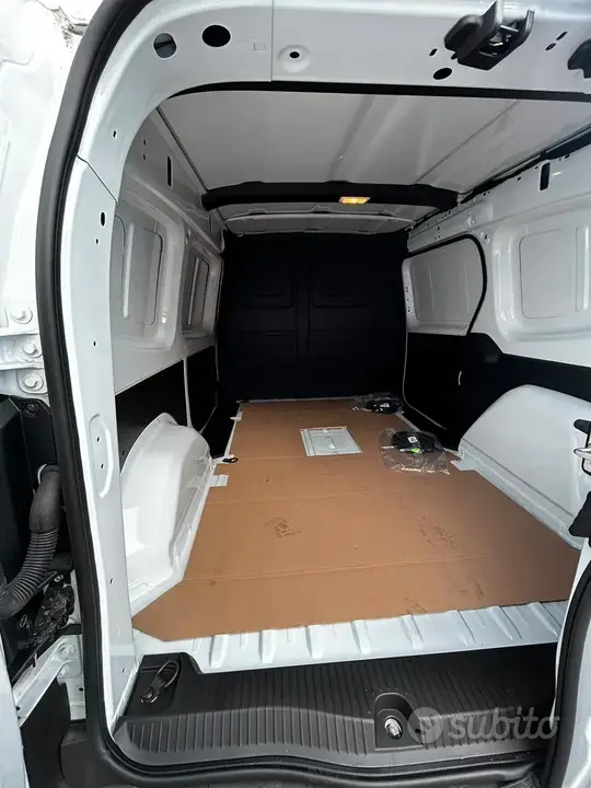 Renault Kangoo 2026 photo 4