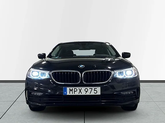 BMW 530E 2018 photo 2