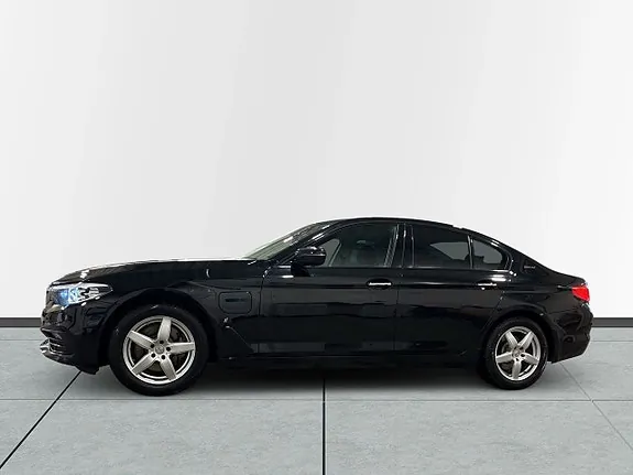 BMW 530E 2018 photo 3
