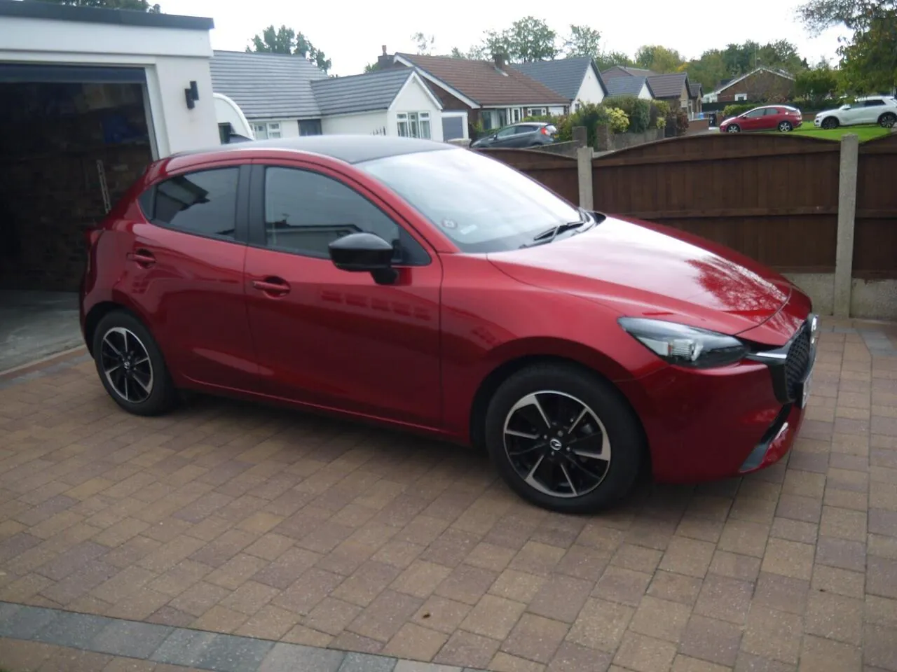 Mazda Mazda2 2025 photo 2