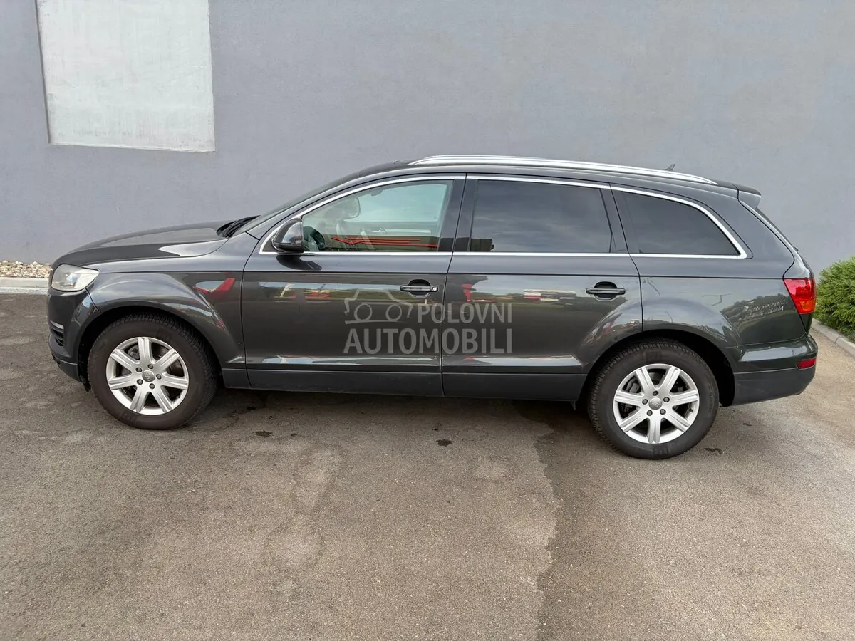 Audi Q7 2008 photo 2