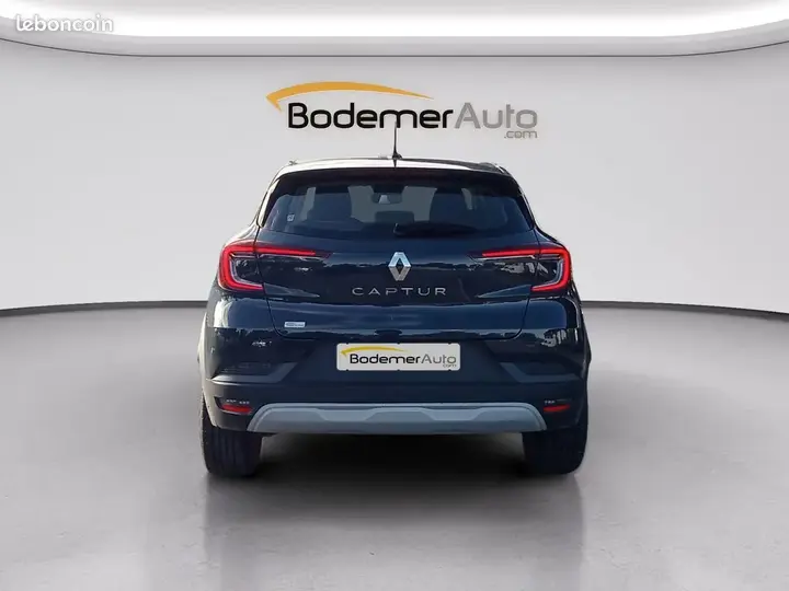Renault Captur 2023 photo 4