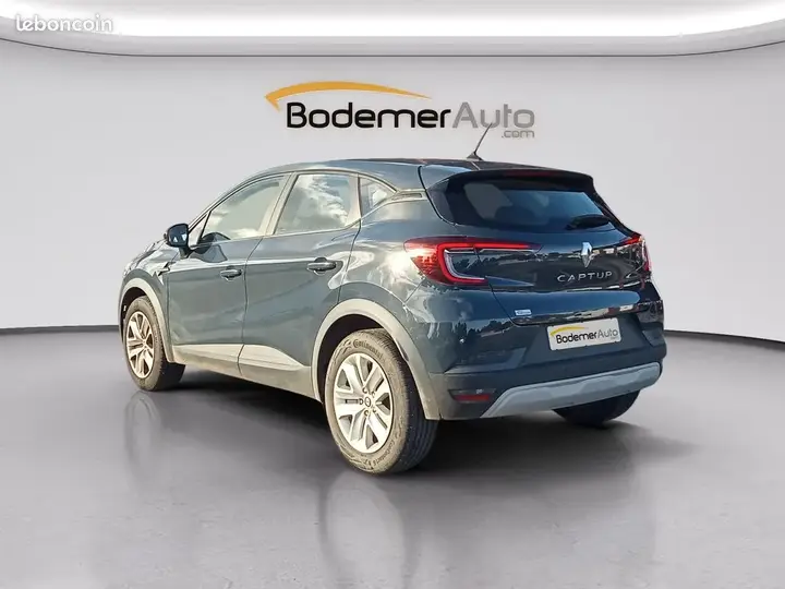 Renault Captur 2023 photo 3