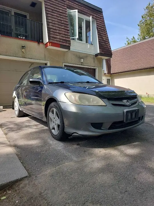 Honda Civic 2005 photo 3