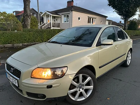 Volvo S40