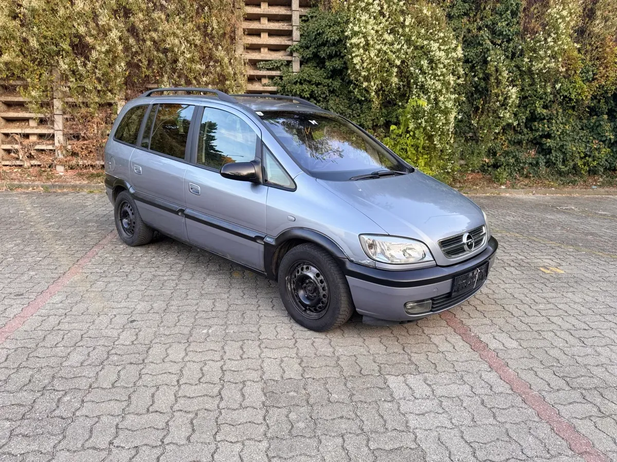 Opel Zafira 2003 photo 3