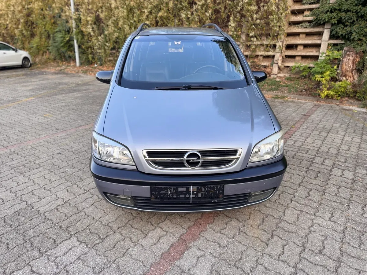 Opel Zafira 2003 photo 2