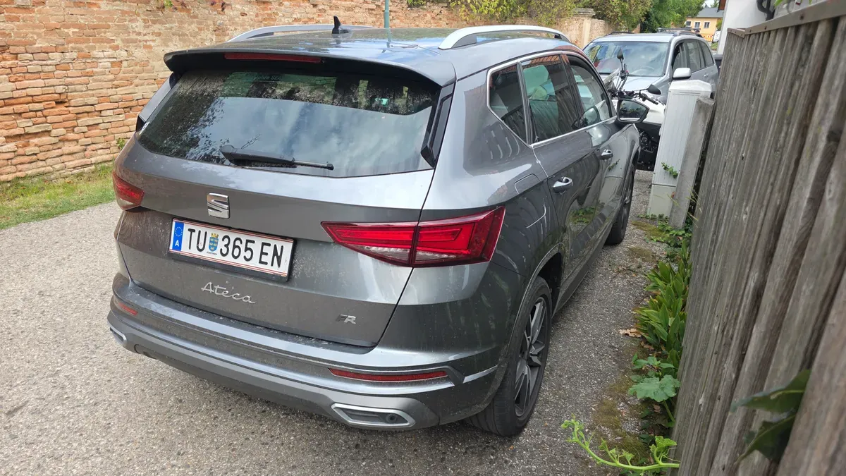 Seat Ateca 2023 photo 2