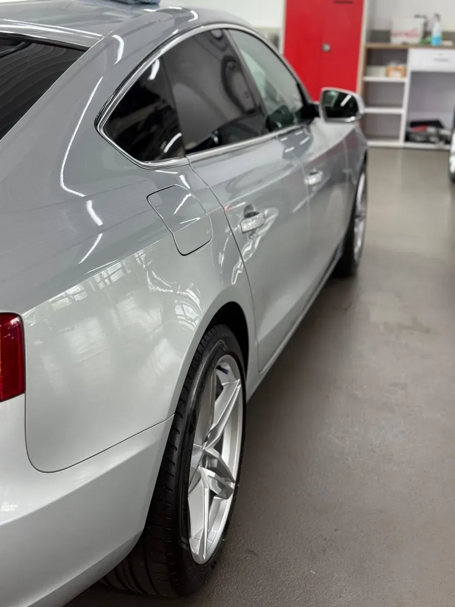 Audi A5 2010 photo 3