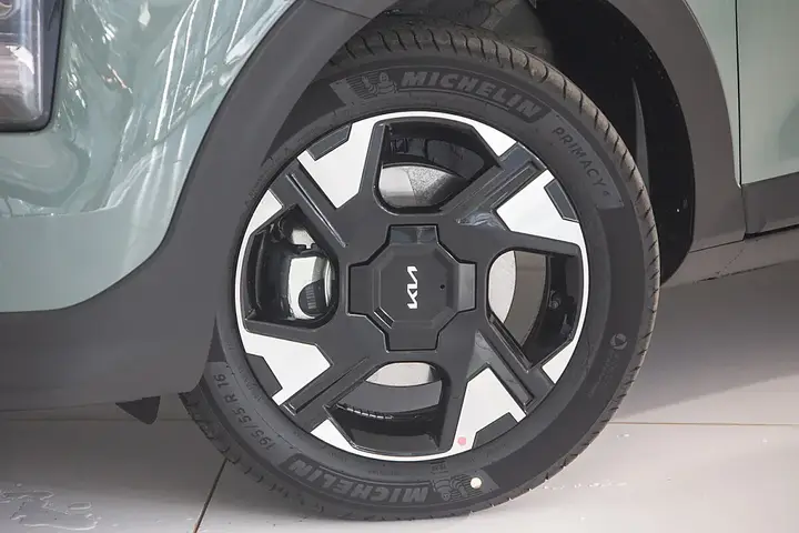 Kia Stonic photo 2