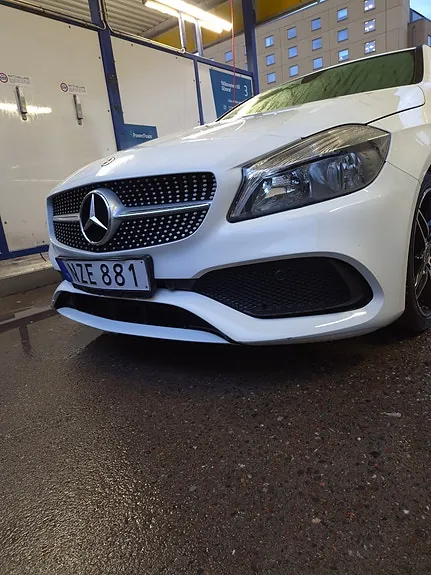 Mercedes-Benz A180 2018 photo 2