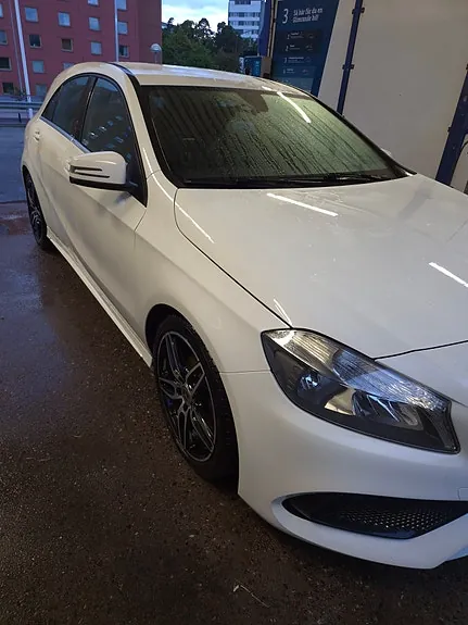 Mercedes-Benz A180 2018 photo 3
