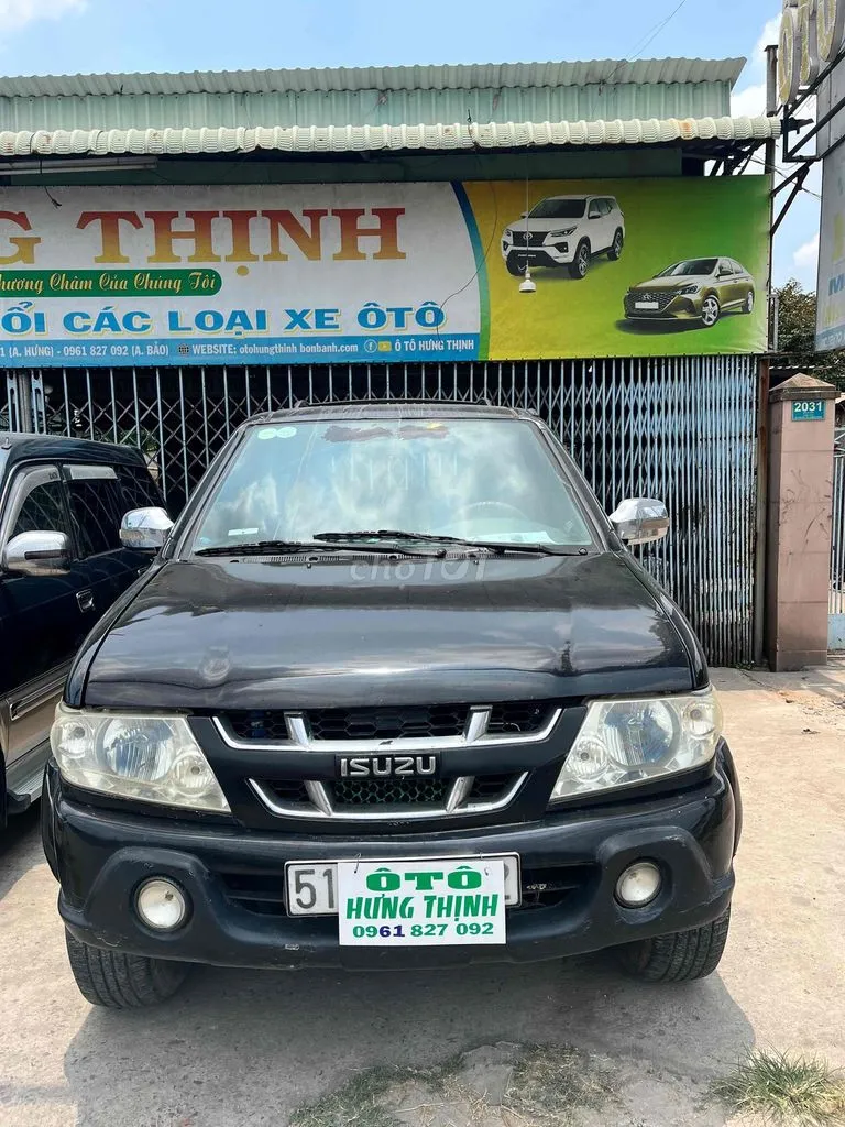 Isuzu Hilander